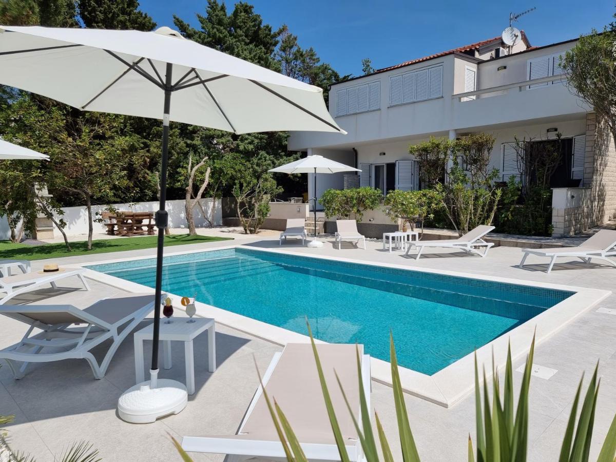 Villa Flamingo Deluxe 노바야 외부 사진