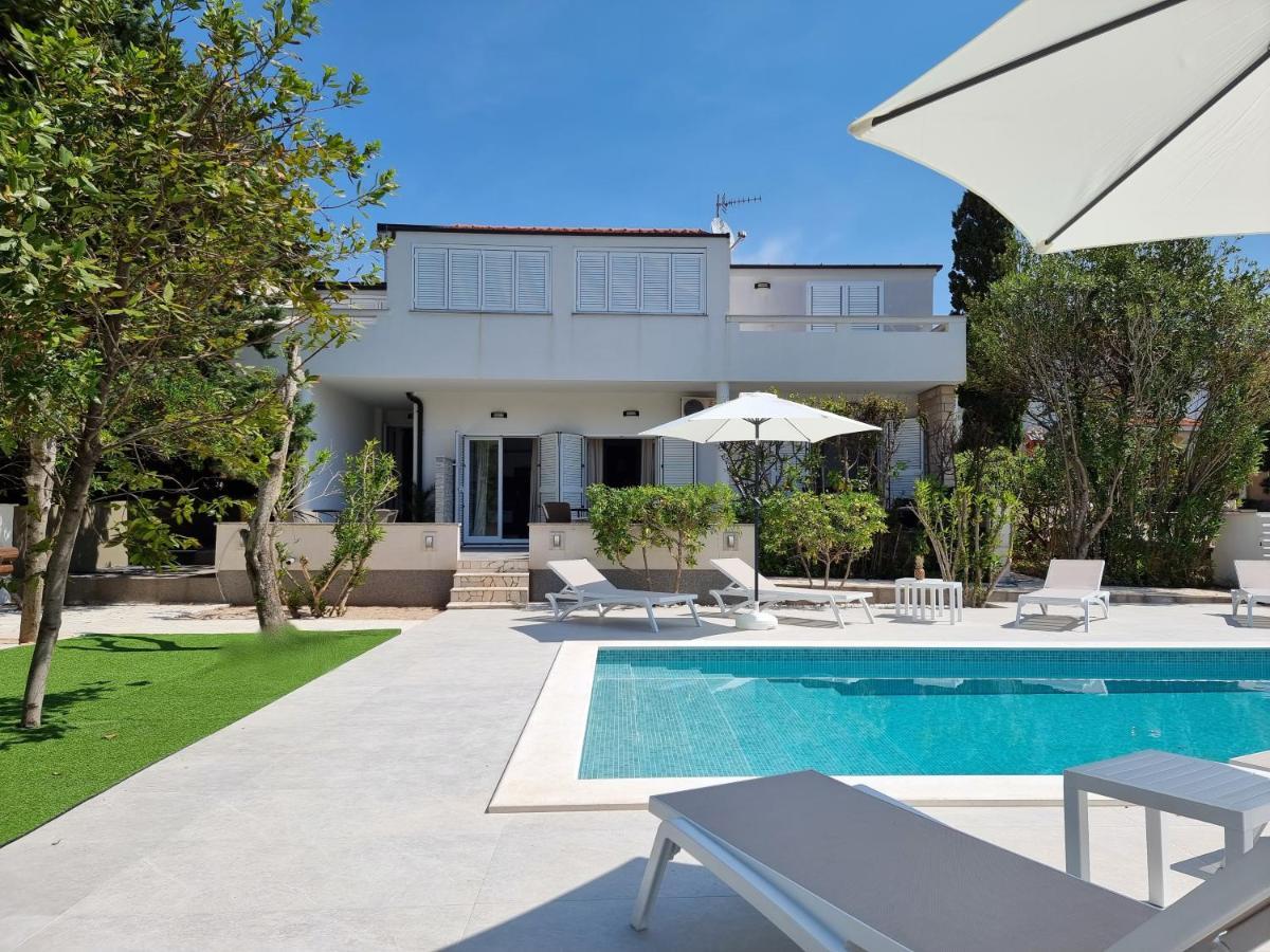 Villa Flamingo Deluxe 노바야 외부 사진